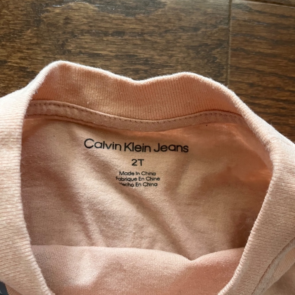 Calvin Klein Toddler Set - Picture 9 of 10